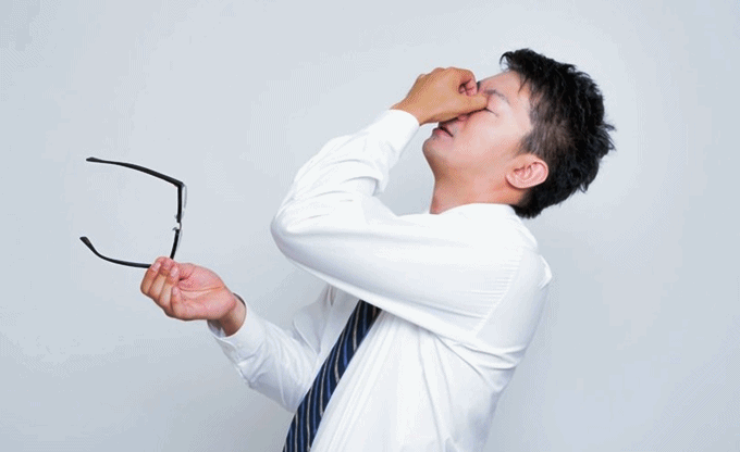 疲れきった目を癒す！目の疲労回復に効果のあるアイテム