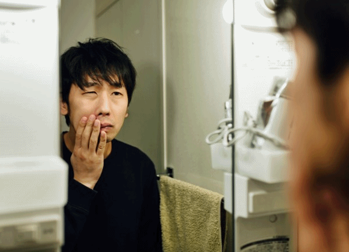 肌が汚いことで印象は台無しになっている。肌が汚い男性が今すぐにとれる解決策とは？